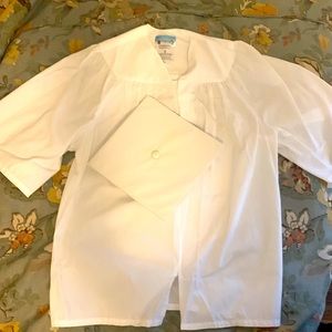 Preschool Graduation Gown White with Hat Small